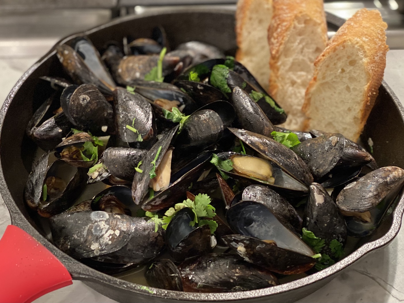 Steamed Mussels In White Wine Garlic Butter Sauce Recipe Rack Of Lam 